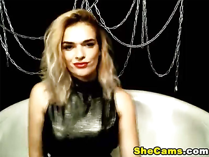 Sexy Shemales Having Nice Hot Show - 2