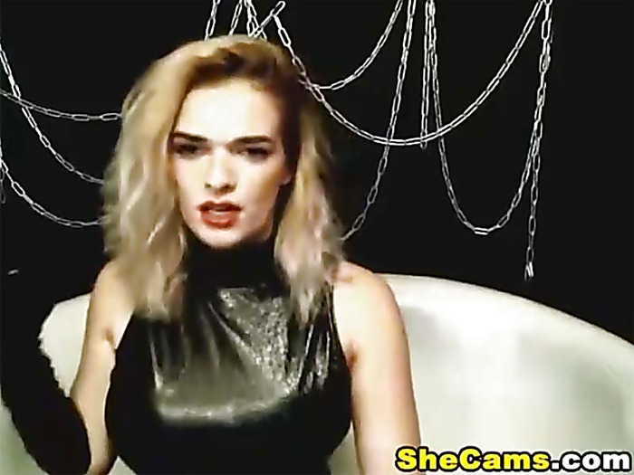 HOT Huge Tits Shemale shows her big Melons