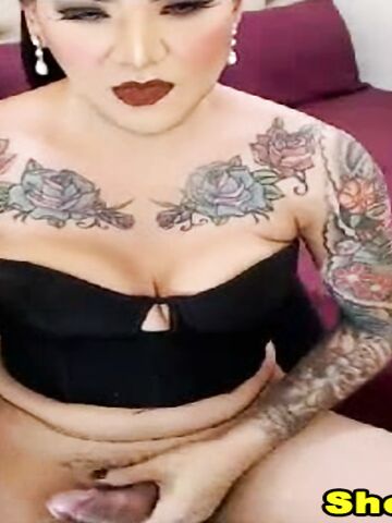 Shemale Tattoed Playing Wild Her Tits