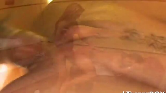 Latina shemale fucks a girl