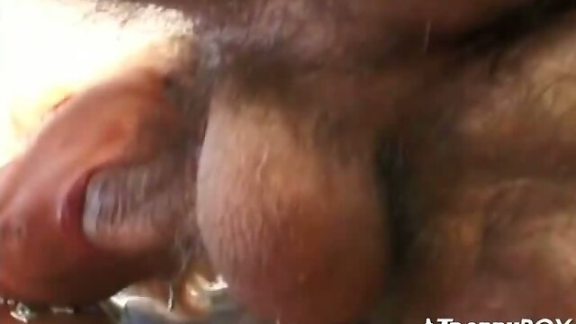 Double teaming blonde curvy shemale