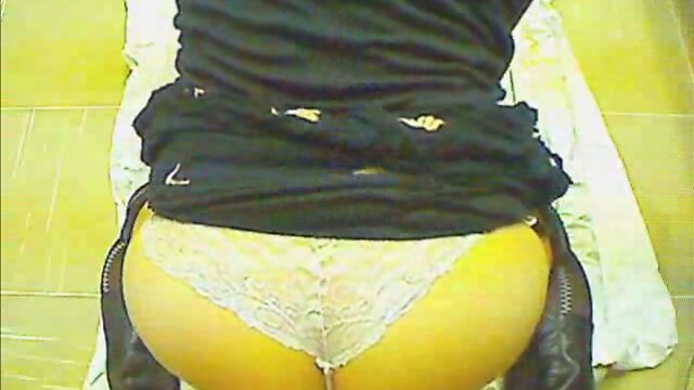 Amateur tgirl dildo fucking