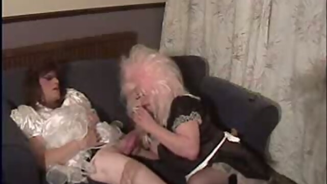 Smoking sissies suck each other