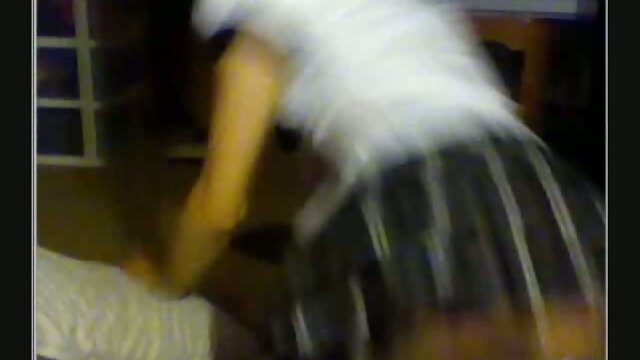 Amateur shemale schoolgirl teases ass