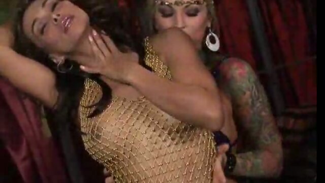 Heavily tattooed babe likes shemales