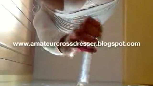 Sexy amateur anal dildo play