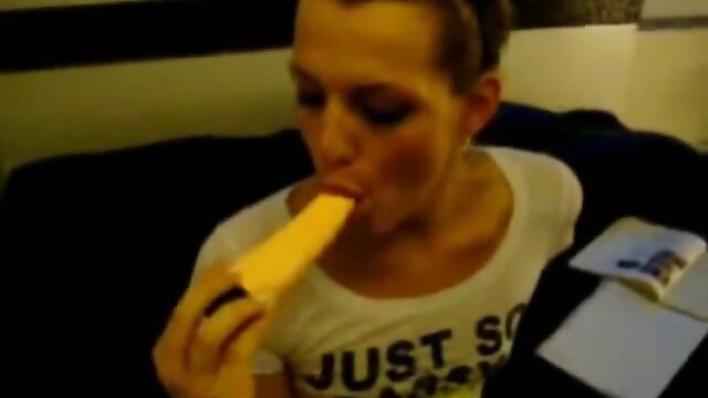 He fingers his shemale girlfriend