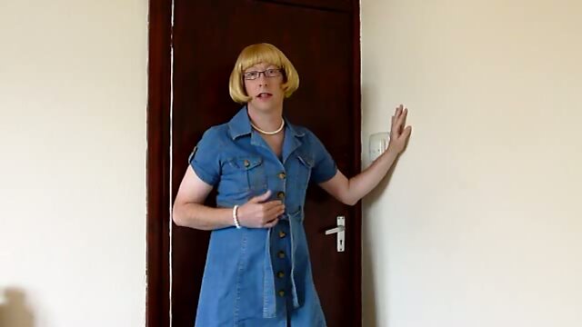 Sissy in dress teasing chat