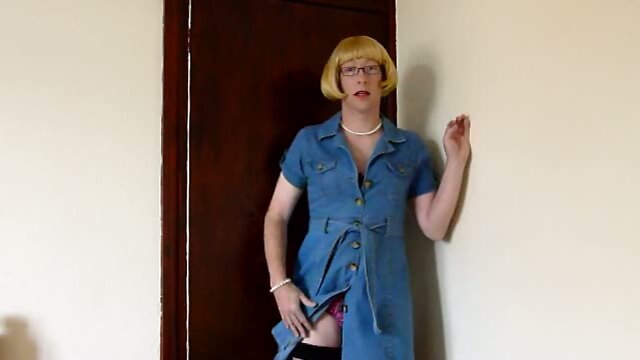 Sissy in dress teasing chat