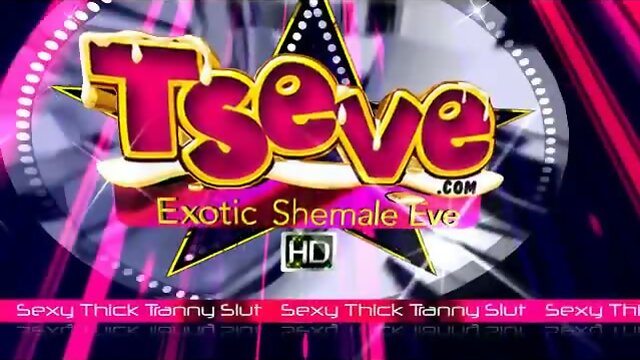 Nighttime fat tranny fuck outdoors