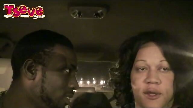 Nighttime fat tranny fuck outdoors