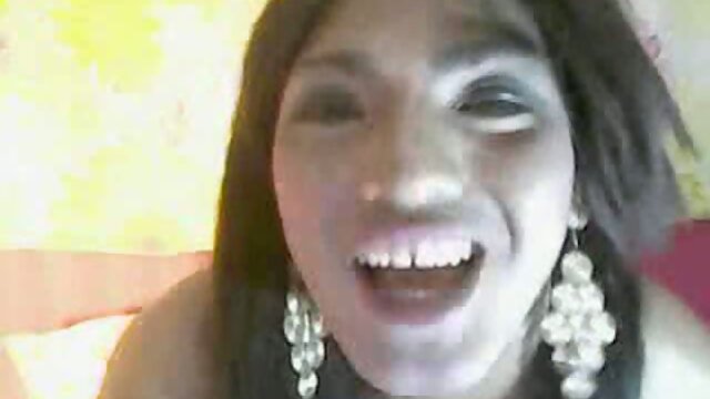 Slim webcam TS strokes dick