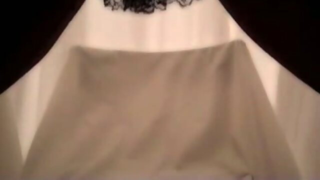 Roxxanna no hands cum