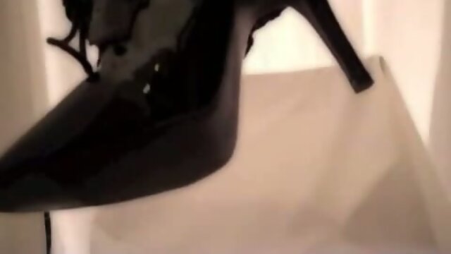 Roxxanna no hands cum