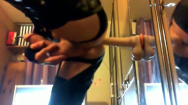 trans shemale Chaps vinyle solo sex toys