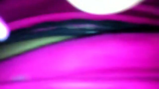 amateur Black tranny gets head