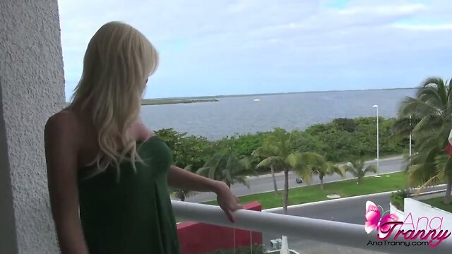 Sexy Green dress flashing on the balcony