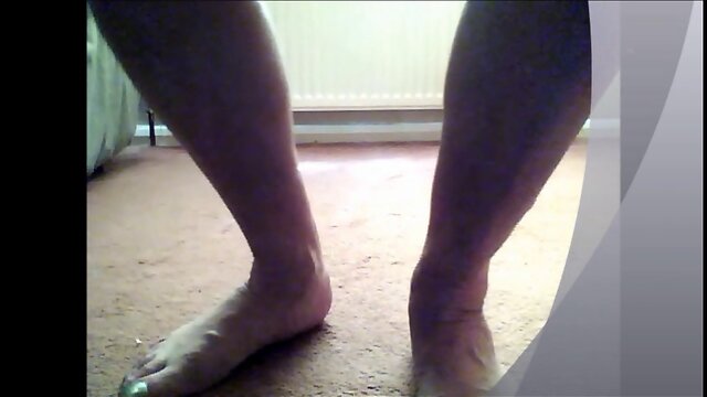 DO YOU LIKE MY HIGH HEELS AND FEET ?