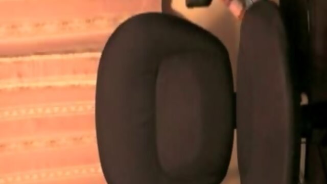 A Hot Ladyboy`s Intimate Masturbation: An Amateur Solo Video