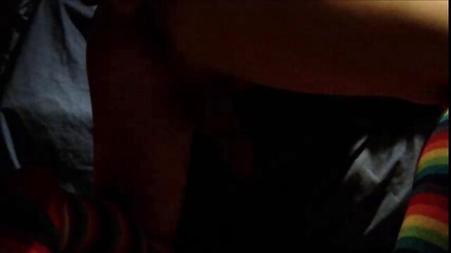 Hot Babe`s Amateur Solo: Pleasuring Herself with Dildo & Anal Play