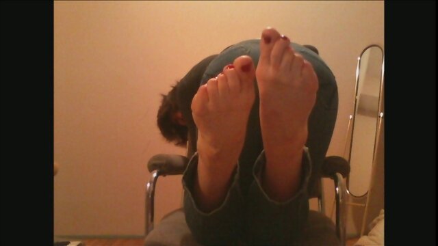 Naughty Trans Performer Explores Wildest Fantasies in Steamy Solo Fetish Video