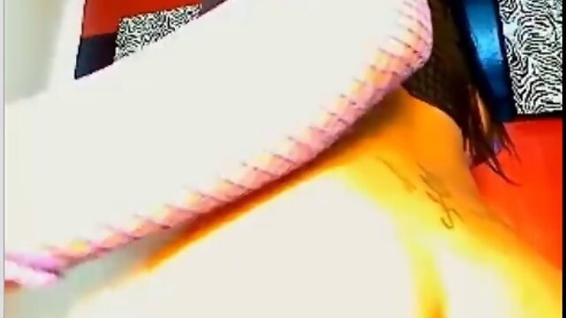 trans con dildo in culo