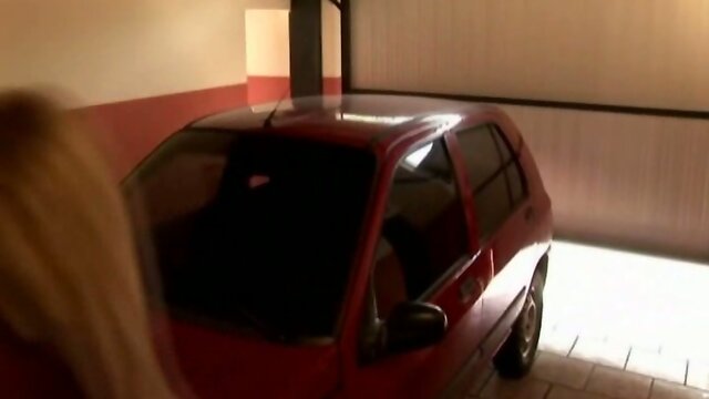 Slutty Shemale Threesome