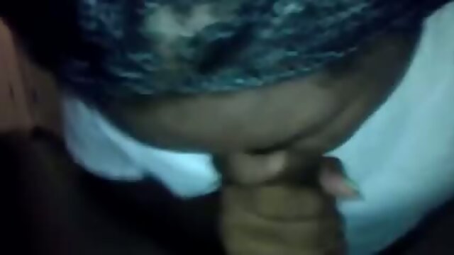 Sucking a black cock