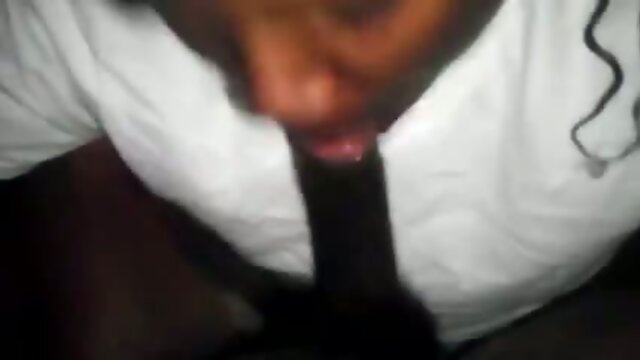 Sucking a black cock