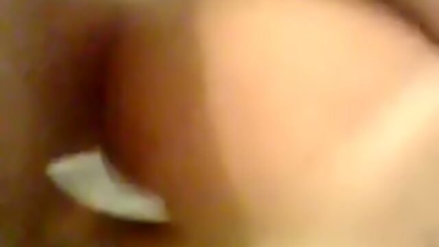 Lara Gaucha dando o cuzinho para um gatinho tesudo....