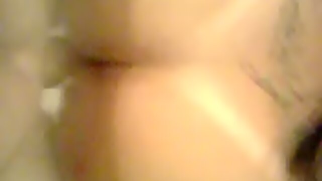 Lara Gaucha dando o cuzinho para um gatinho tesudo....