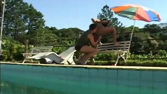 Seductive Shimmy: Black Trans Performance of Tantalizing Moves