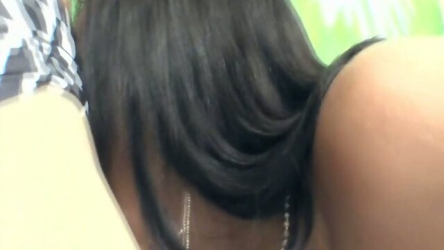 Shemale Gives An Expert Blowjob