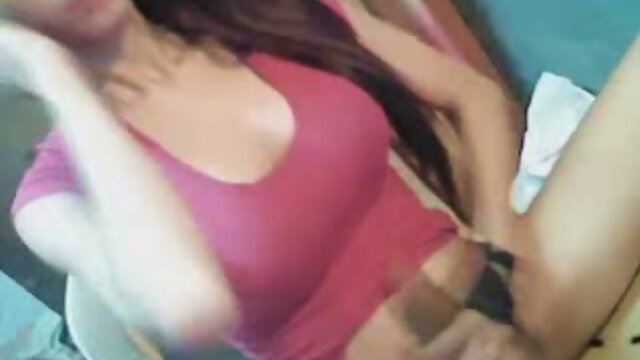 TS Masturbates On Webcam