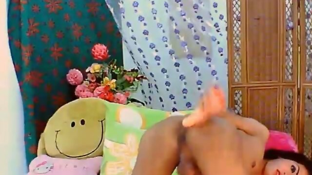 Big Dick Tranny Sucks her Own Cock