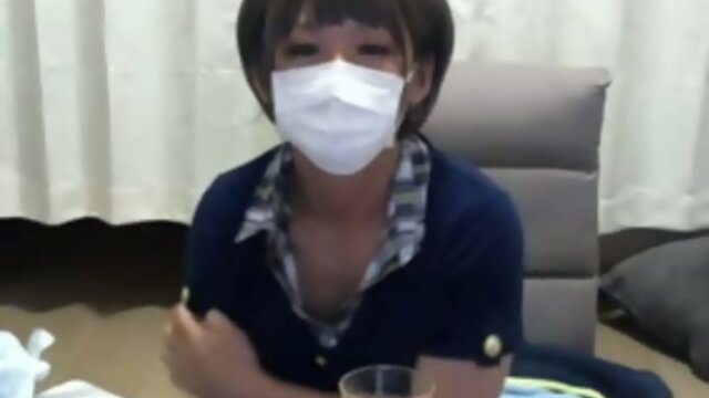 Captivating Allure: Stunningly Gorgeous Trans Performer`s Sensual Display