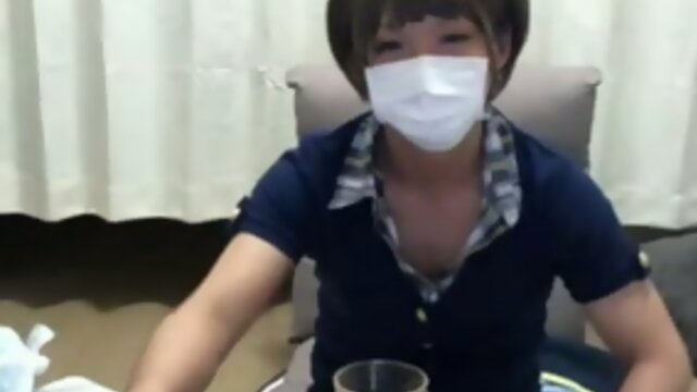 Captivating Allure: Stunningly Gorgeous Trans Performer`s Sensual Display