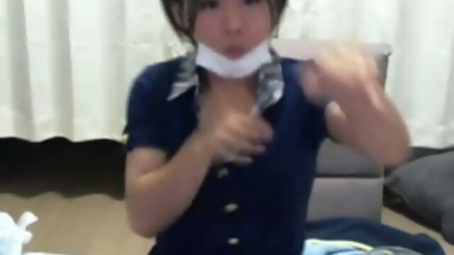 Captivating Allure: Stunningly Gorgeous Trans Performer`s Sensual Display