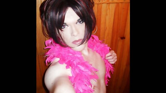 Amateur Teen Crossdressers!