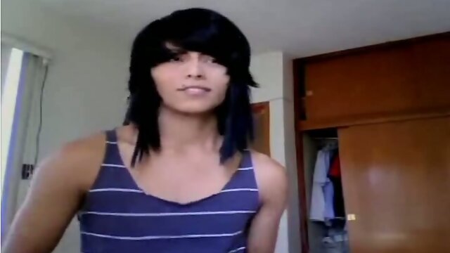 Brunette femboy jerking