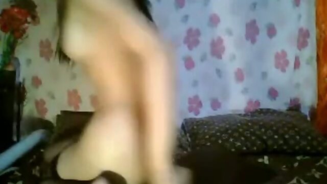 Asian Tranny Jacks Off her Cock