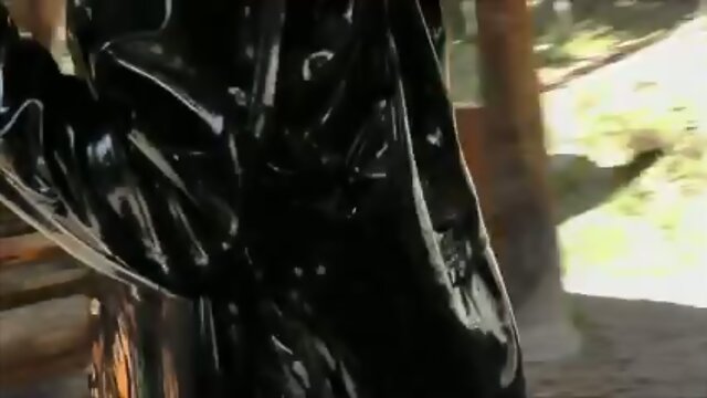 slut leather shemale outdoor love cum