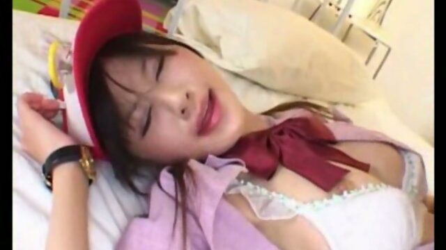 Futanari Waitress Cums on Teen!