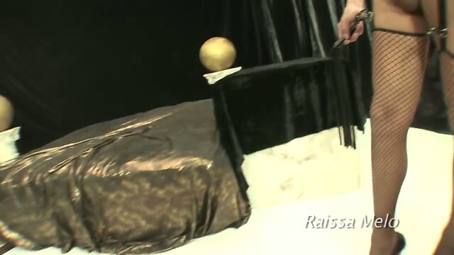 Sensual Seduction: A Trans Performer`s Intimate Exploration