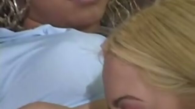 Shemale fuck blonde girl