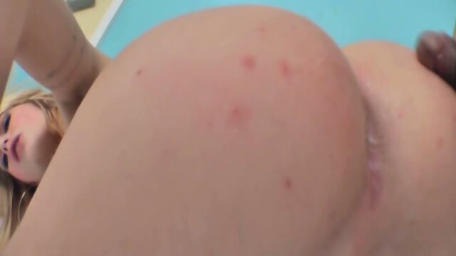 Awesome Bareback Fuck of a Tattooed Shemale