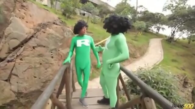 HOT Jessi Martinez takes two cocks at once