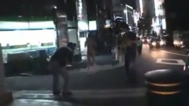 Daring Japanese Exhibitionist: Publicly Stripping Down for All to See!