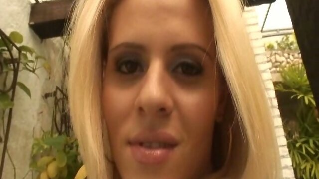 My First Bareback Shemale Sex Experience