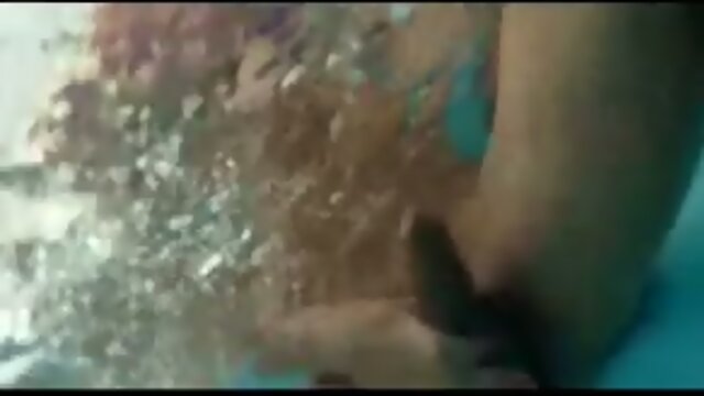 Pretty shemale play solo in pool